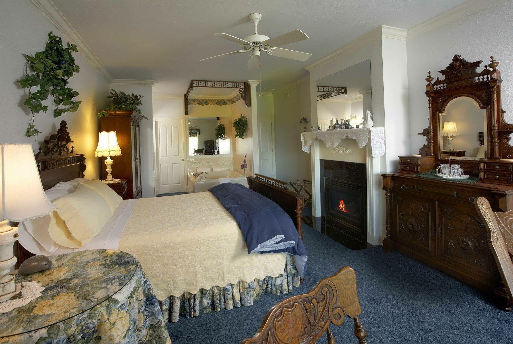 Sea Cliff Gardens Bed & Breakfast Port Angeles Eksteriør bilde